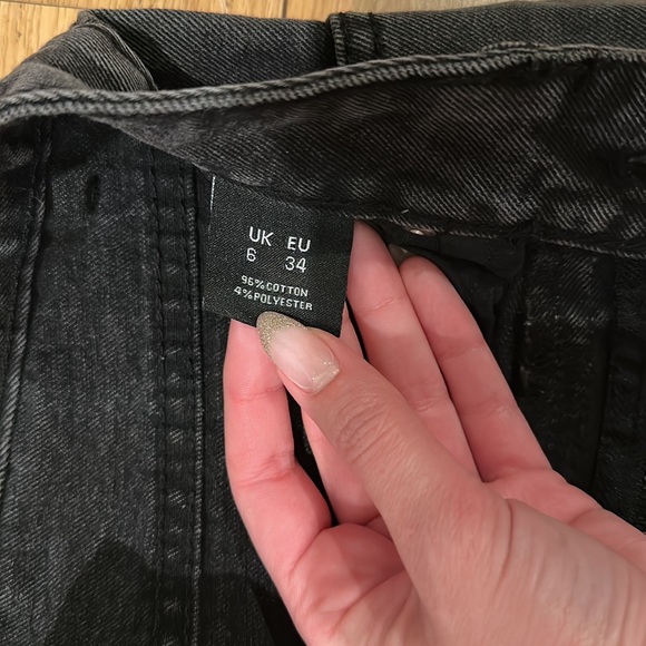 Nasty Gal Ripped Mom Jeans - Picture 4 of 6